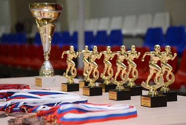 На спортивной площадке - медики